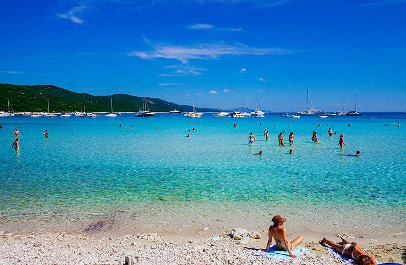 Plage de Saharun sur l’île de Dugi Otok