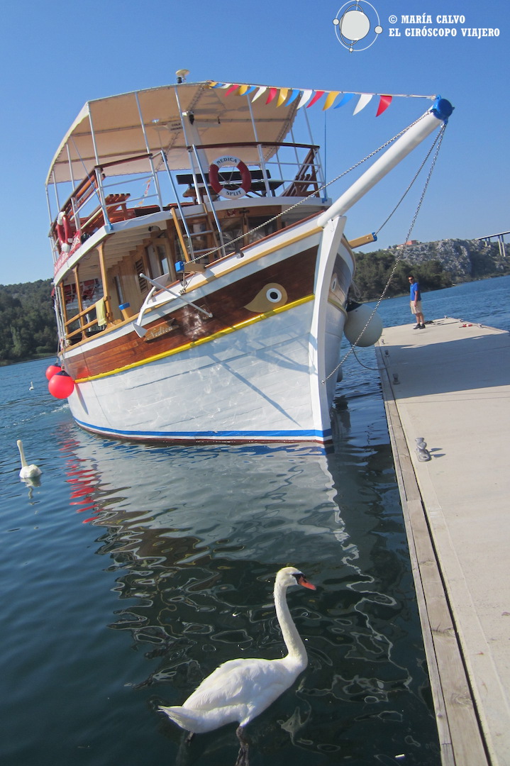 Le bateau qui vous amène de Skradin au Parc national de krka