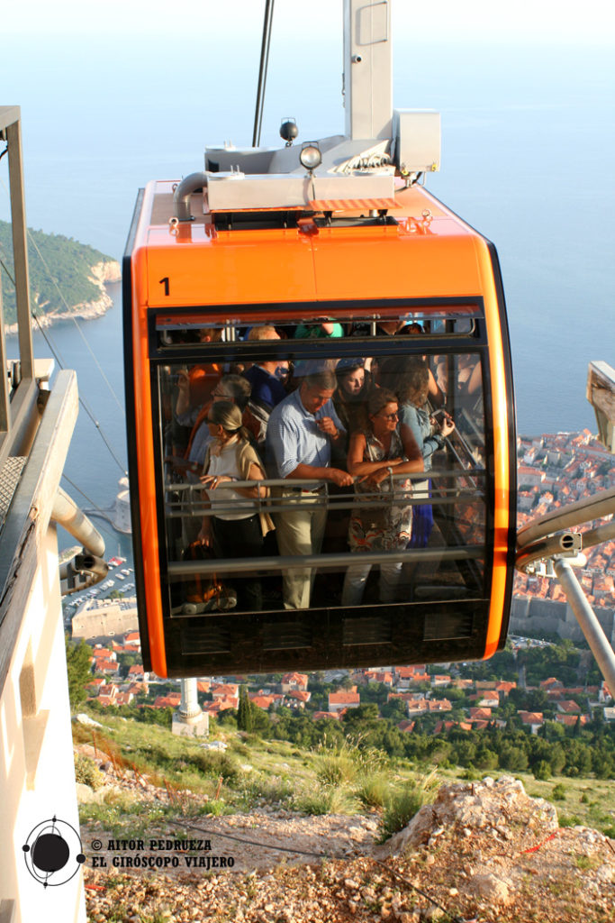 Le funiculaire de Dubrovnik tout près du Mont Srd