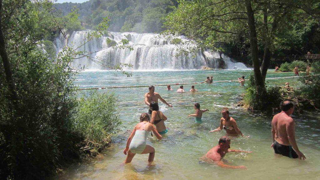 Zone de baignade autorisée dans la partie basse de la Krka
